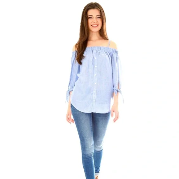 Gingham Blouse ๐ Off the Shoulder - Picture 3 of 11